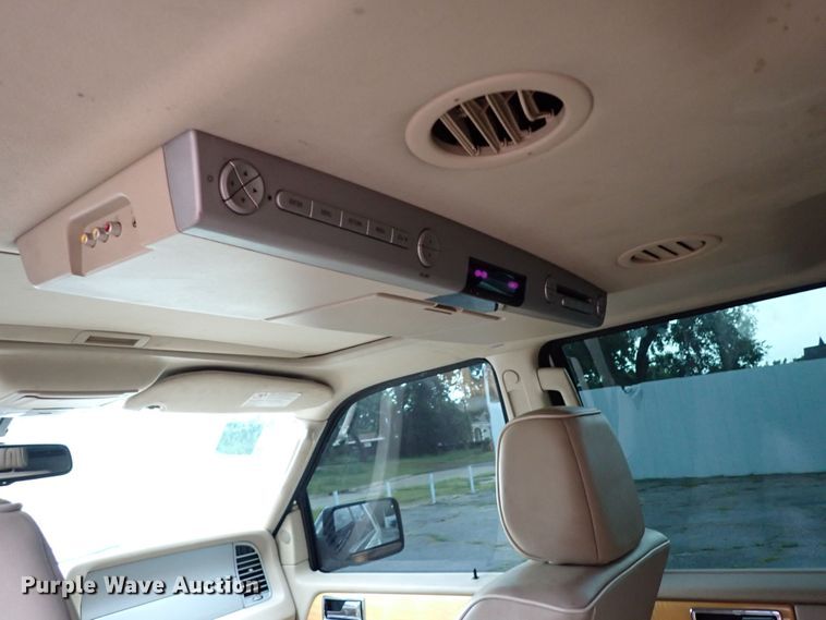 image for item LU9000 2008 Lincoln Navigator  SUV
