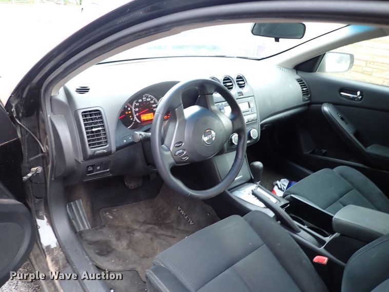 image for item LU9001 2010 Nissan Altima