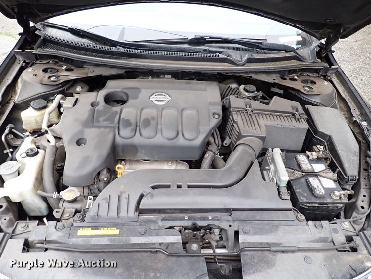 image for item LU9001 2010 Nissan Altima
