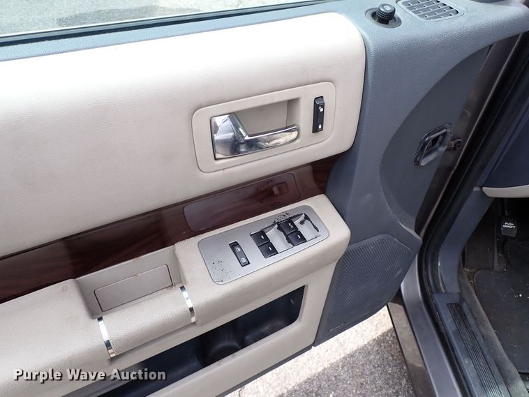 image for item LU9004 2009 Ford Flex  SUV