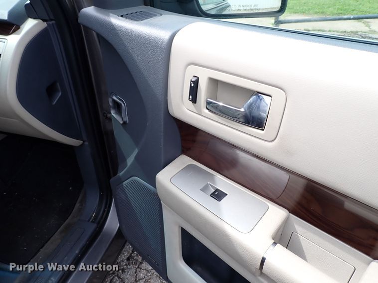 image for item LU9004 2009 Ford Flex  SUV