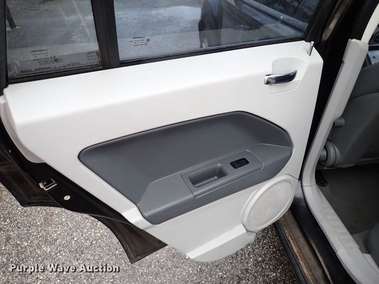 image for item LU9005 2007 Dodge Caliber