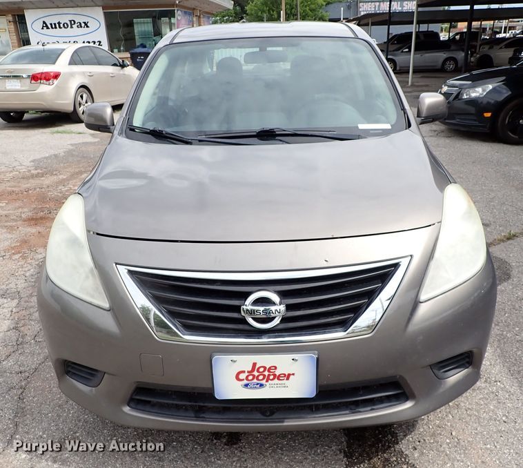 image for item LU9009 2012 Nissan Versa