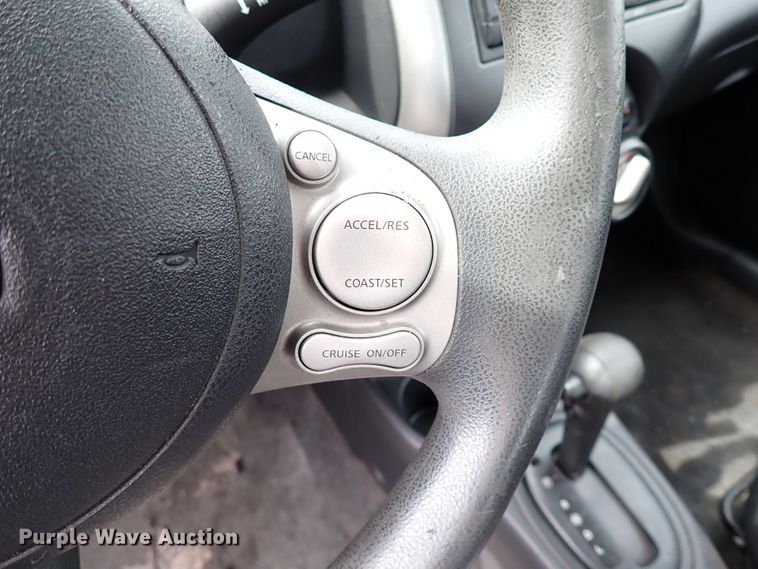 image for item LU9009 2012 Nissan Versa