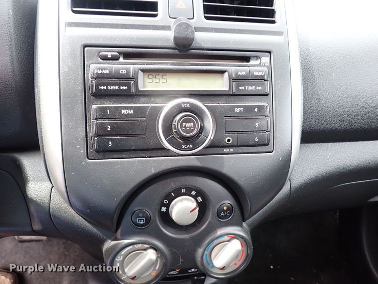 image for item LU9009 2012 Nissan Versa