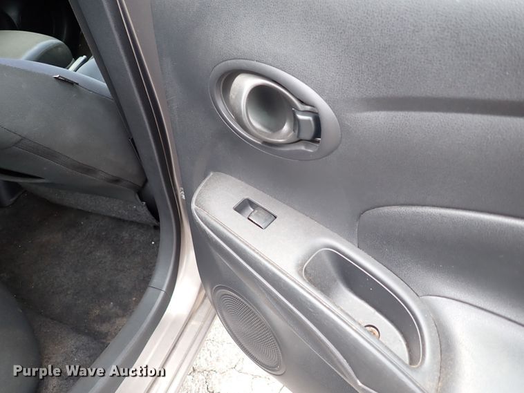 image for item LU9009 2012 Nissan Versa