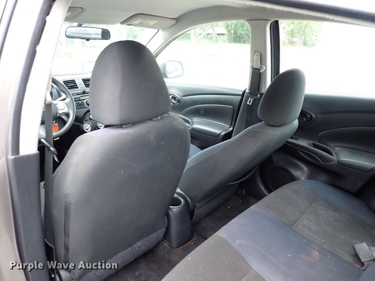 image for item LU9009 2012 Nissan Versa
