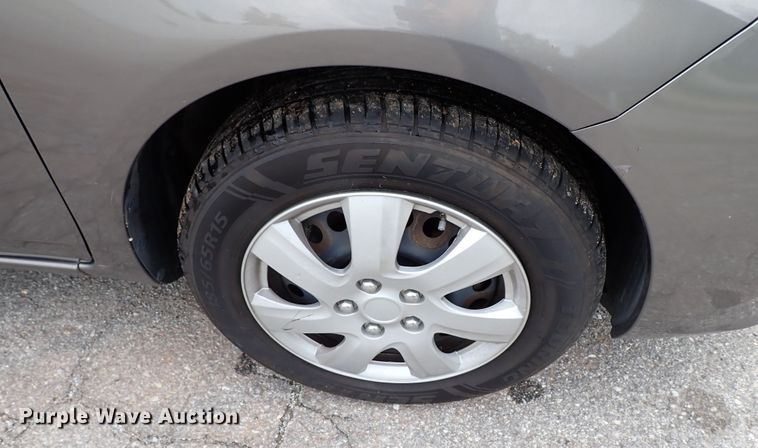 image for item LU9009 2012 Nissan Versa