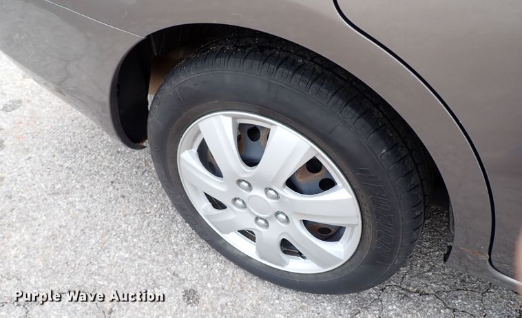 image for item LU9009 2012 Nissan Versa