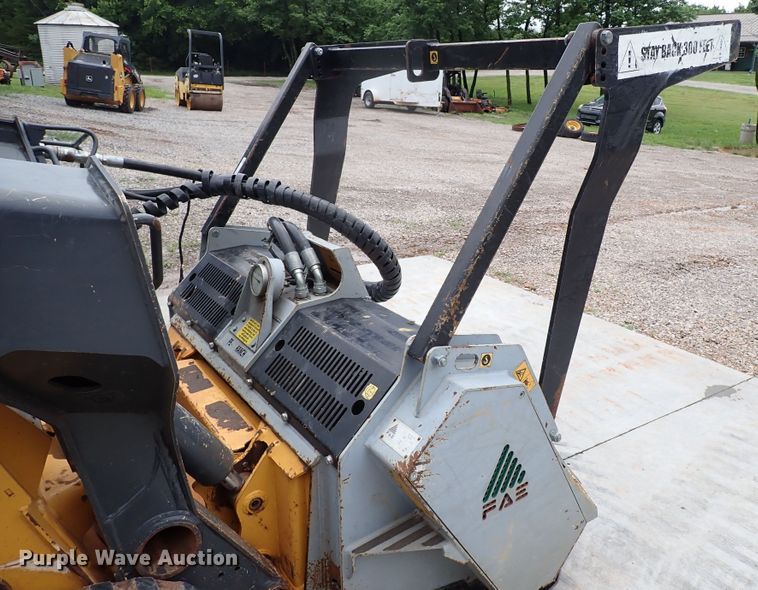 image for item LU9025 FAE UML/SSL 125  skid steer mulcher