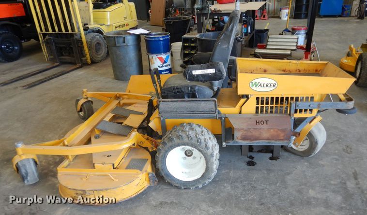 image for item MD9158 Walker MTSD  ZTR lawn mower