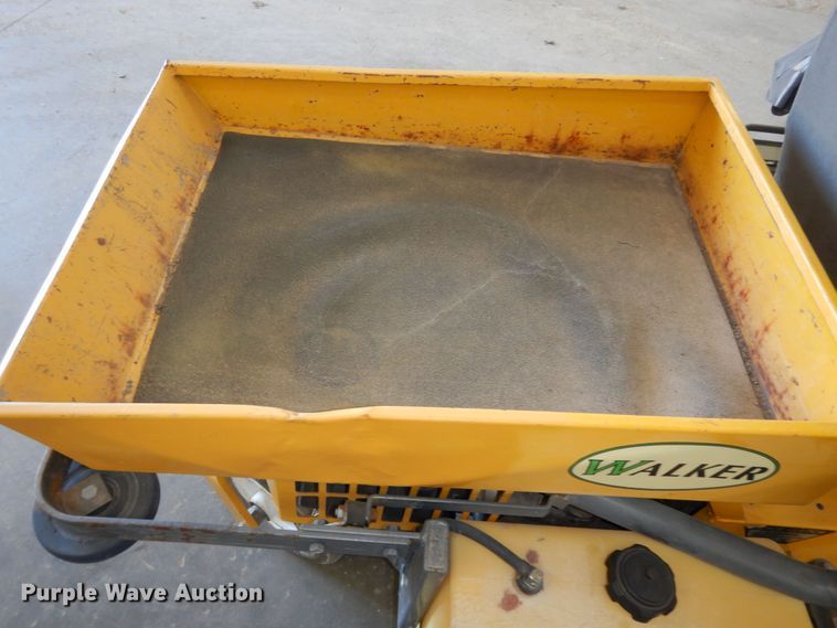 image for item MD9158 Walker MTSD  ZTR lawn mower