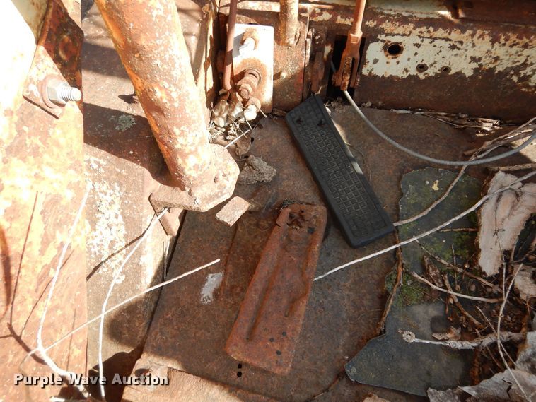 image for item MD9163 Ford  skid steer loader