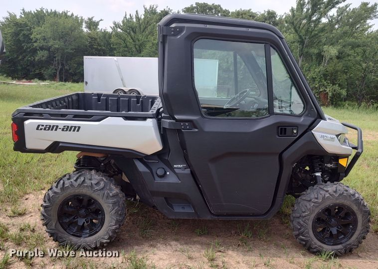 image for item MF9468 2020 Can-Am Defender  utility vehicle