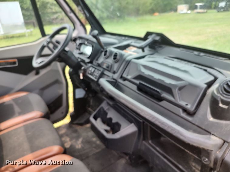 image for item MF9468 2020 Can-Am Defender  utility vehicle