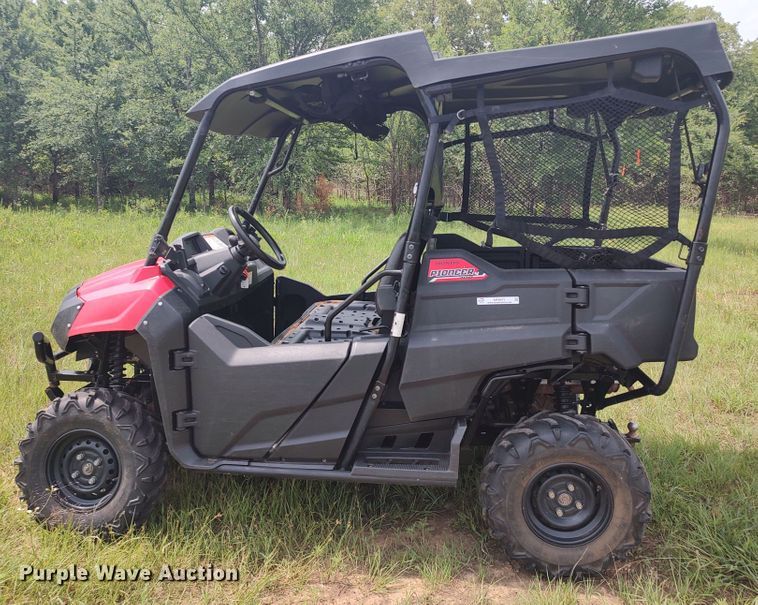 image for item MF9471 2014 Honda Pioneer 700  utility vehicle