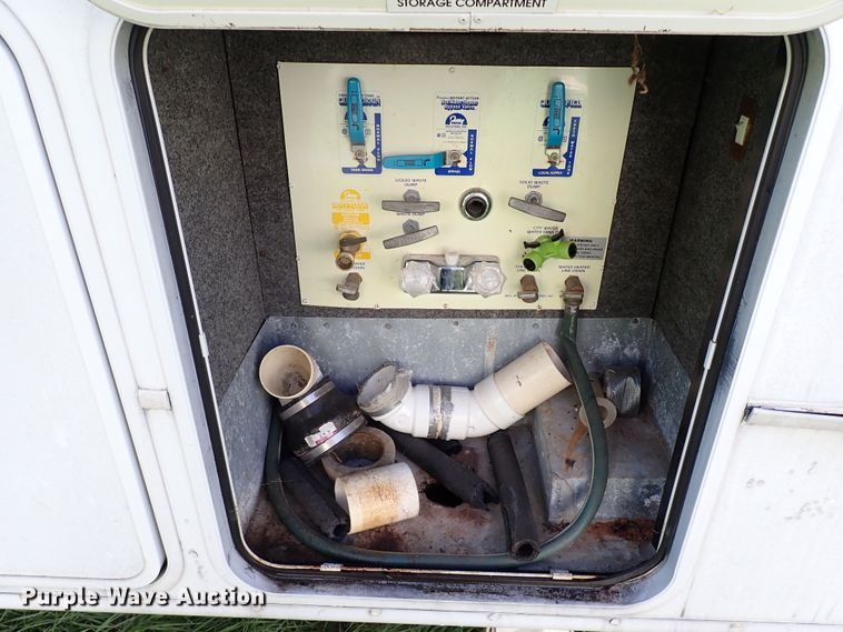 image for item MF9483 2000 Fleetwood Avion  camper