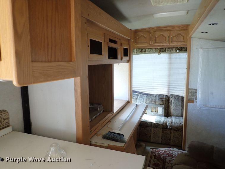 image for item MF9483 2000 Fleetwood Avion  camper