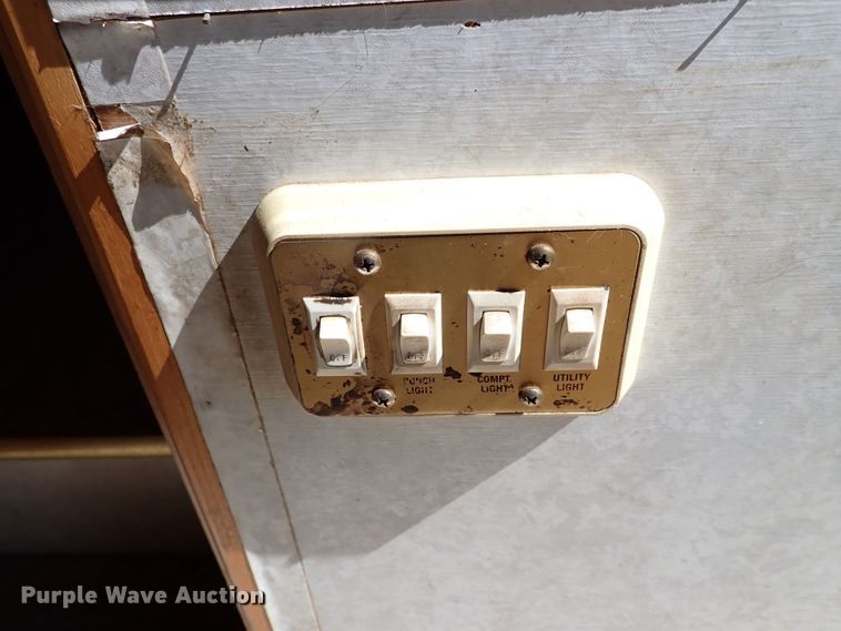 image for item MF9483 2000 Fleetwood Avion  camper