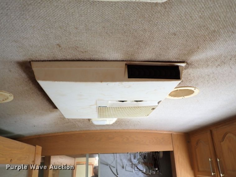 image for item MF9483 2000 Fleetwood Avion  camper