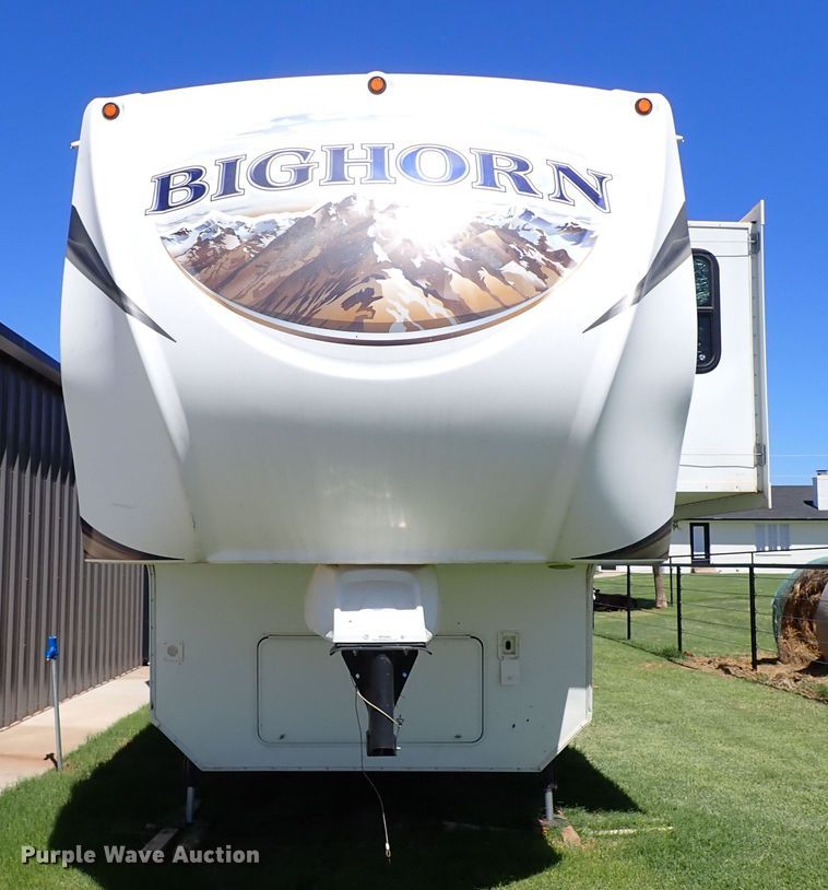 image for item MF9489 2013 Heartland Bighorn  3685RL camper