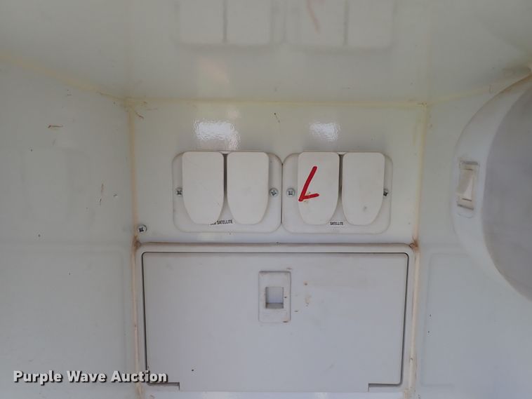 image for item MF9489 2013 Heartland Bighorn  3685RL camper