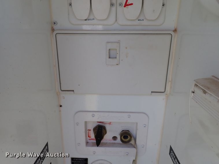 image for item MF9489 2013 Heartland Bighorn  3685RL camper