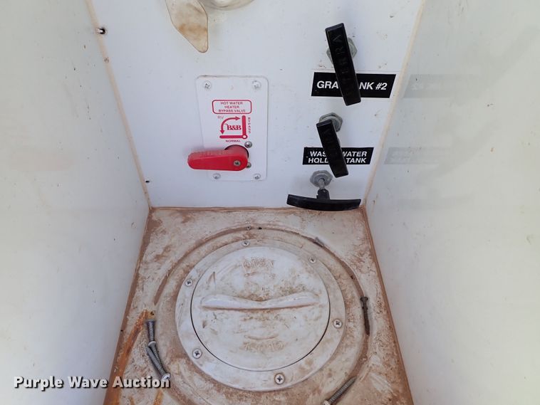 image for item MF9489 2013 Heartland Bighorn  3685RL camper