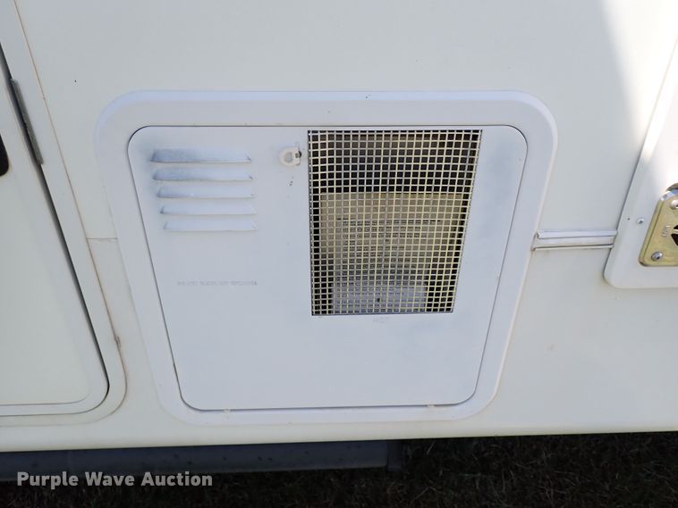 image for item MF9489 2013 Heartland Bighorn  3685RL camper