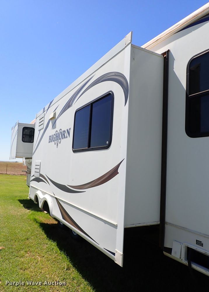 image for item MF9489 2013 Heartland Bighorn  3685RL camper