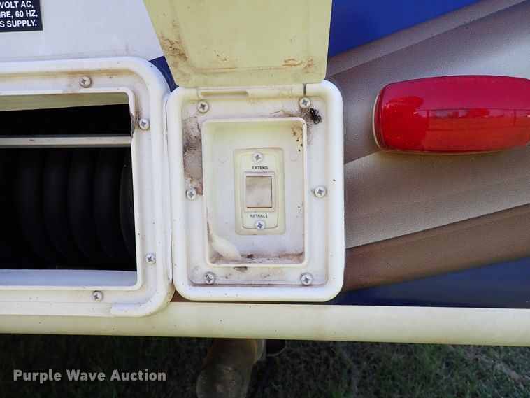 image for item MF9489 2013 Heartland Bighorn  3685RL camper