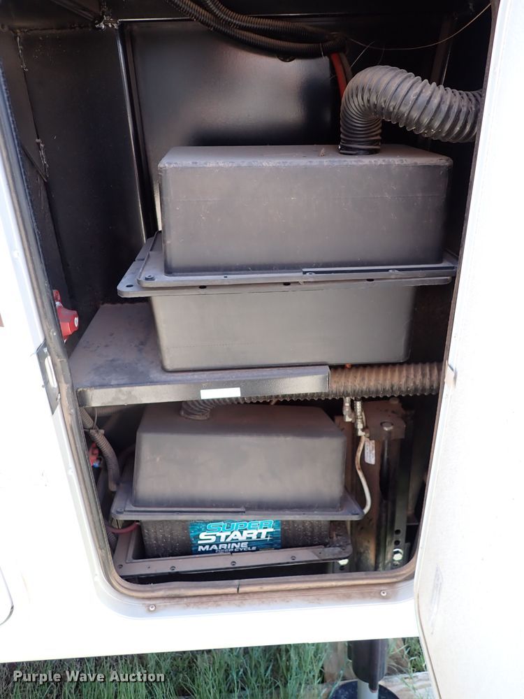 image for item MF9489 2013 Heartland Bighorn  3685RL camper