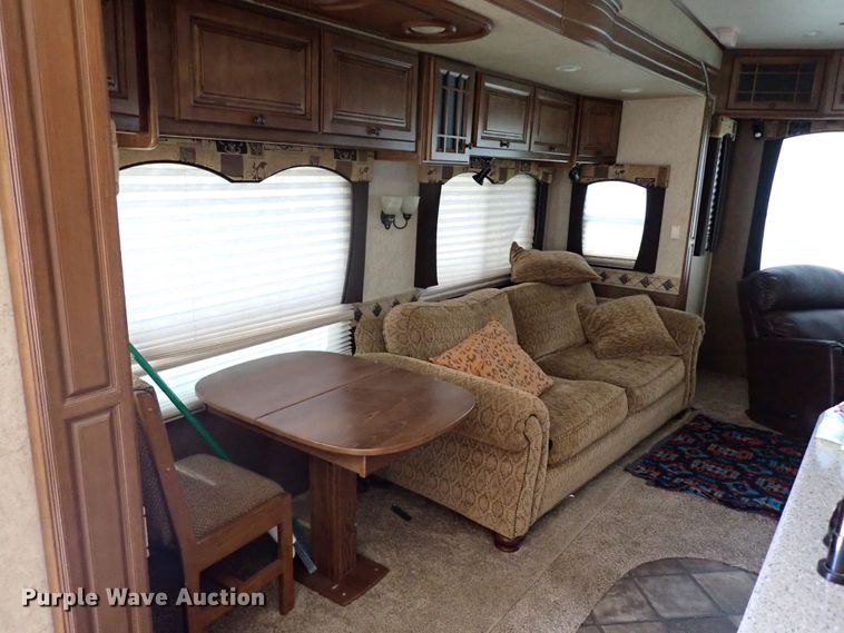 image for item MF9489 2013 Heartland Bighorn  3685RL camper