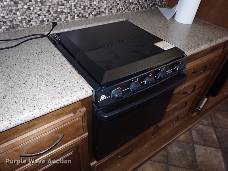 image for item MF9489 2013 Heartland Bighorn  3685RL camper