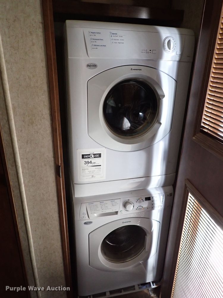 image for item MF9489 2013 Heartland Bighorn  3685RL camper