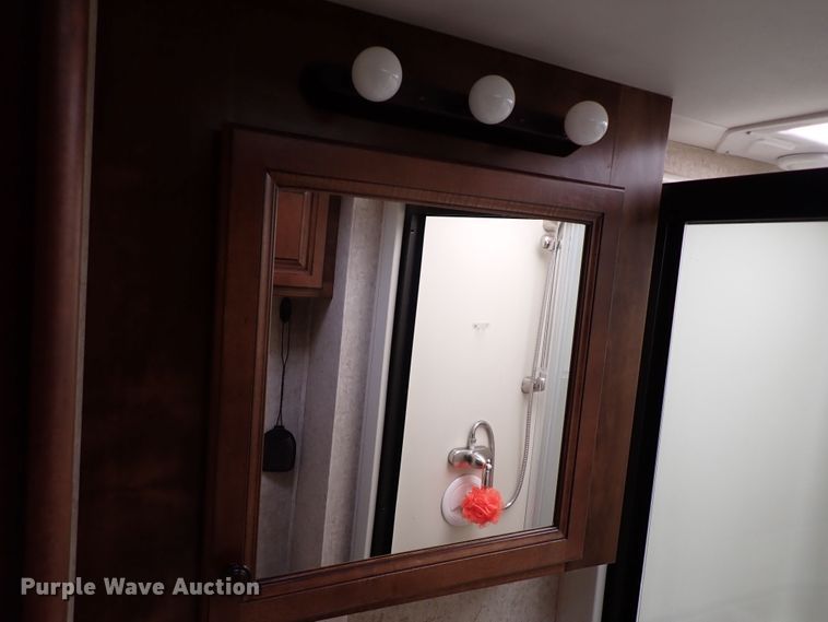 image for item MF9489 2013 Heartland Bighorn  3685RL camper