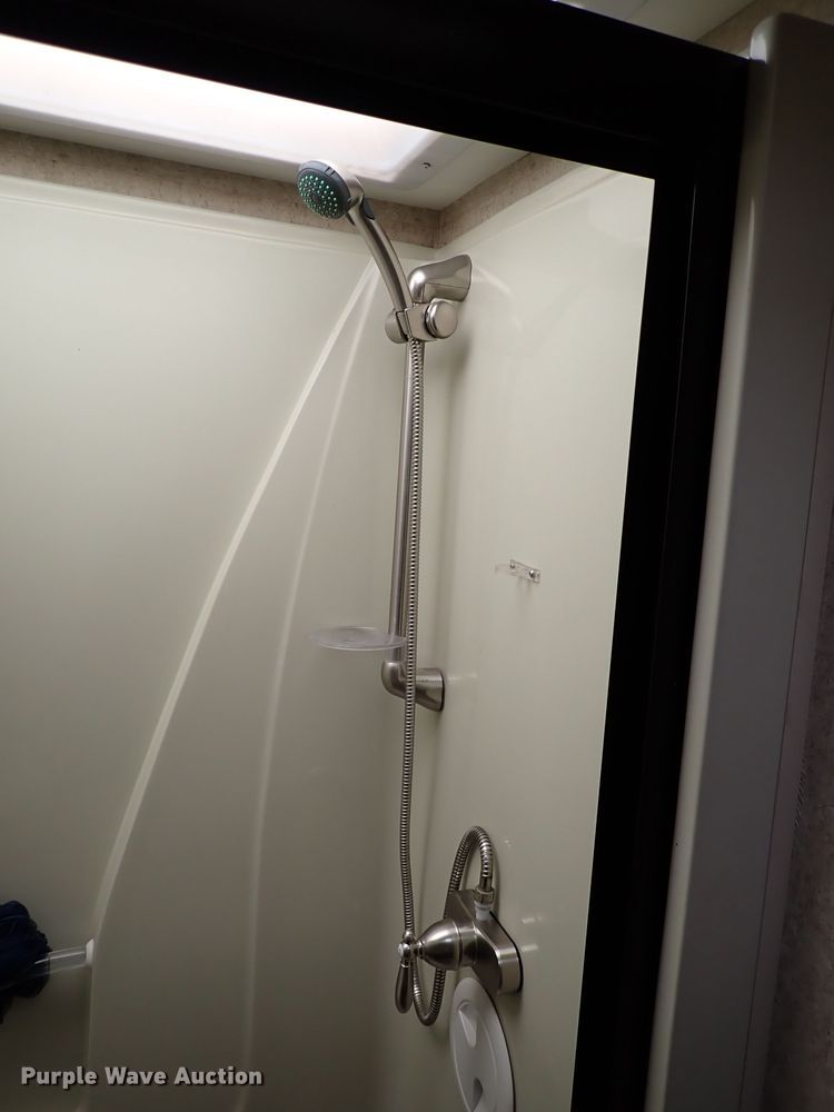 image for item MF9489 2013 Heartland Bighorn  3685RL camper