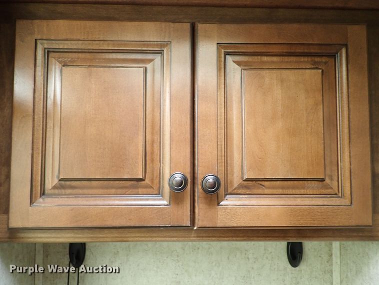 image for item MF9489 2013 Heartland Bighorn  3685RL camper