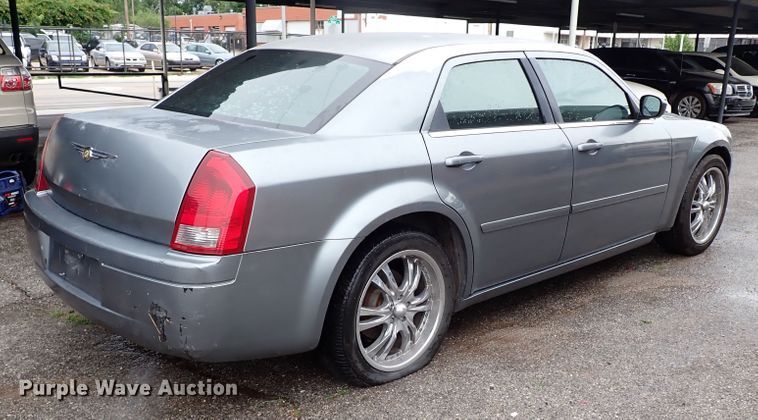 image for item MF9516 2006 Chrysler 300