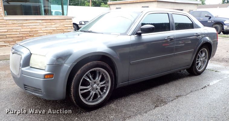 image for item MF9516 2006 Chrysler 300