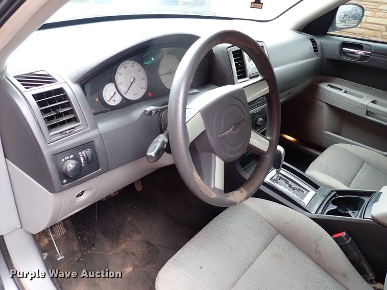 image for item MF9516 2006 Chrysler 300