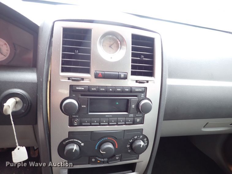 image for item MF9516 2006 Chrysler 300