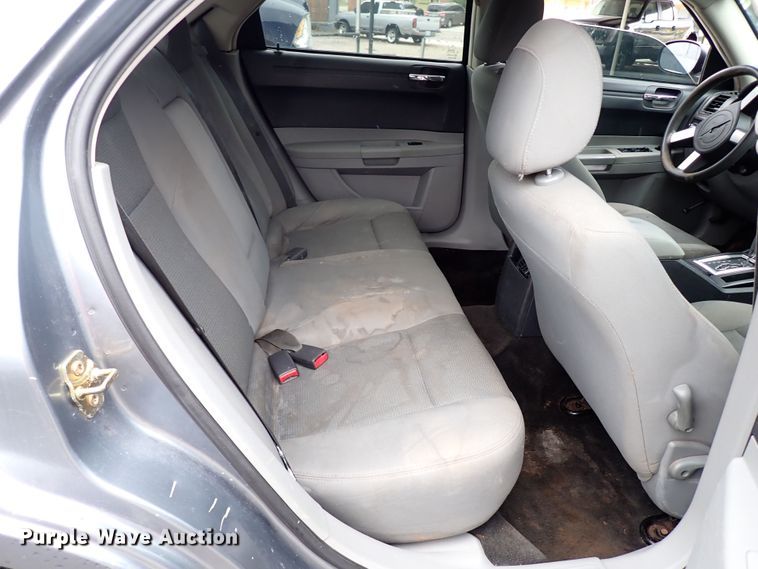 image for item MF9516 2006 Chrysler 300