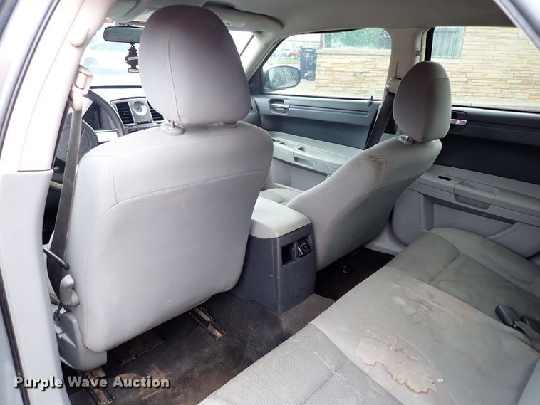 image for item MF9516 2006 Chrysler 300