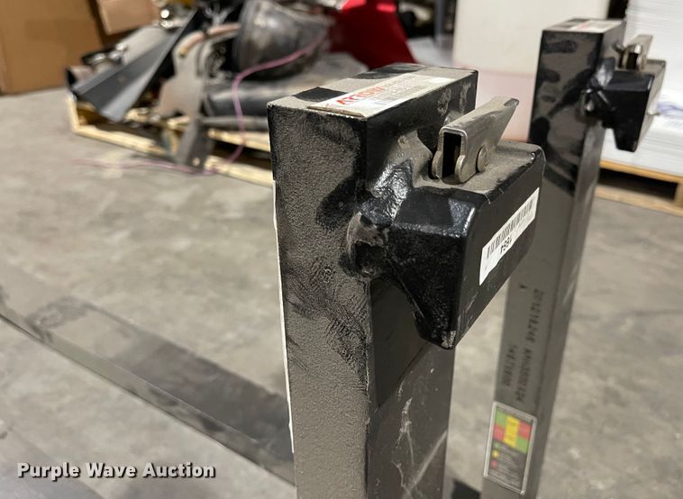 image for item MJ9747 Arrow forks