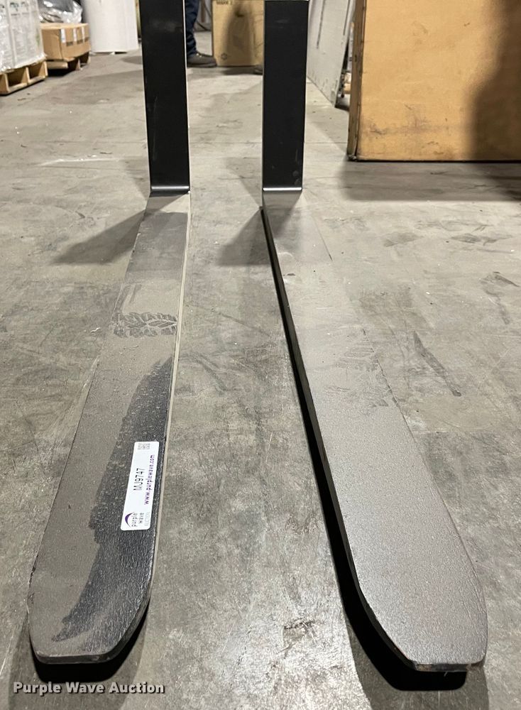 image for item MJ9747 Arrow forks