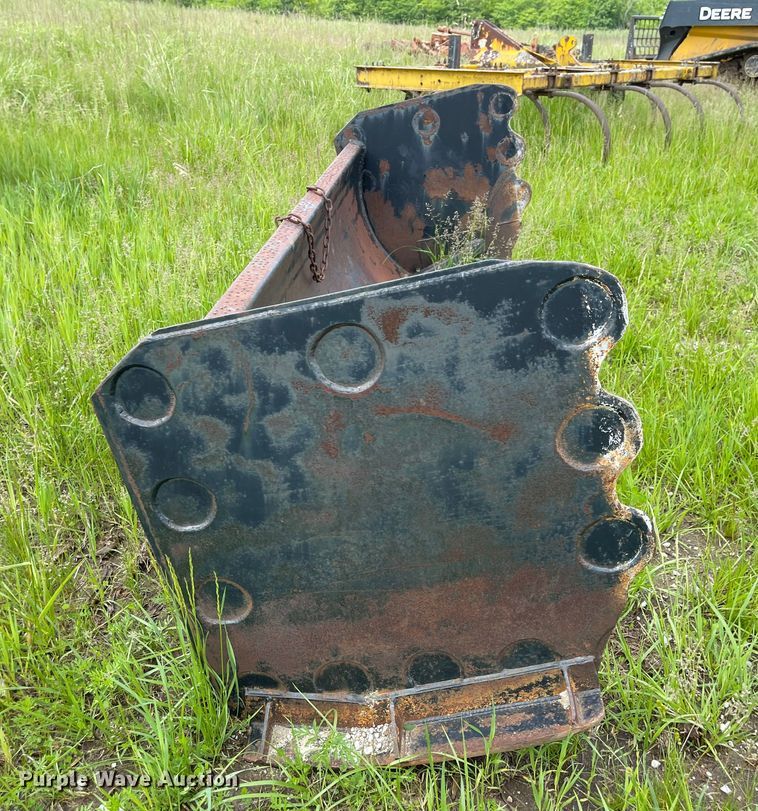 image for item MJ9758 96"W skid steer snow pusher