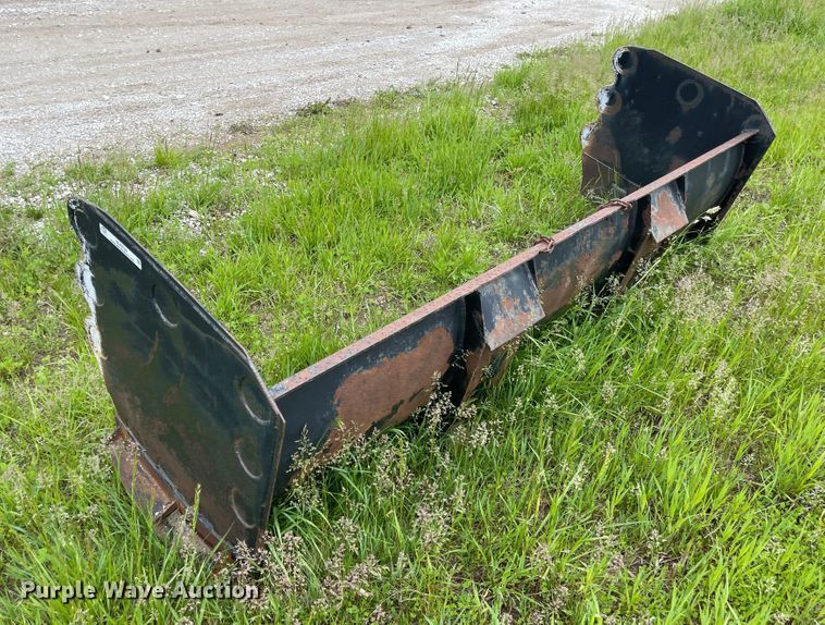 image for item MJ9758 96"W skid steer snow pusher