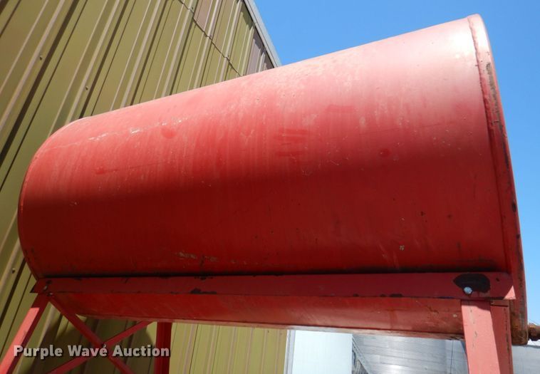 image for item MU9612 (2) fuel tanks