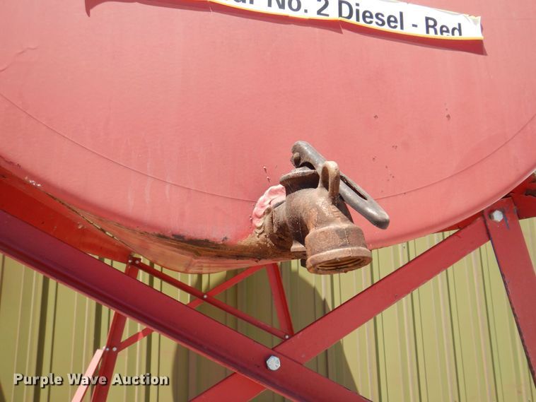 image for item MU9612 (2) fuel tanks